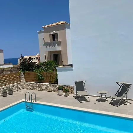 Gagra - With Private Pool, Air Con And Heating Villa