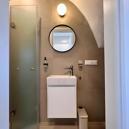 Villa Gagra - With Private Pool, Air Con And Heating Pánormos